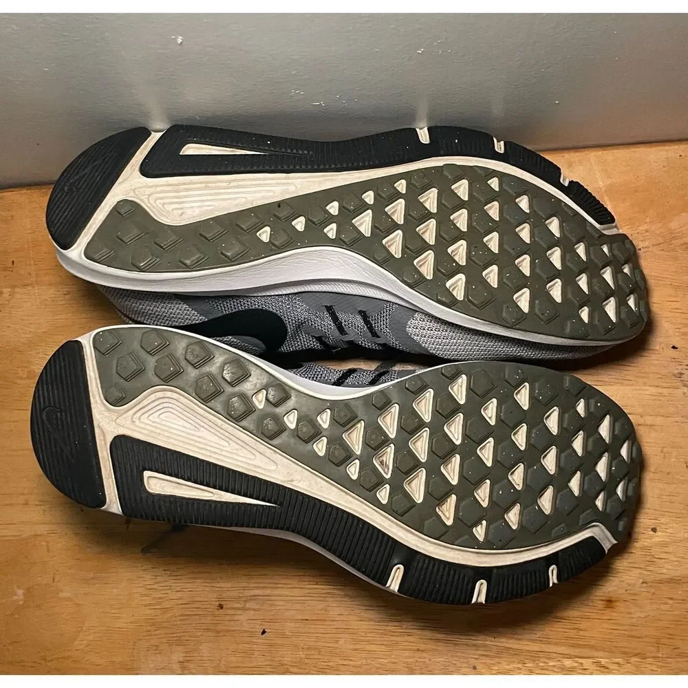 Nike Run Swift Men's Sz 10 Gray Black Running Athletic Shoes Sneakers 908989-002